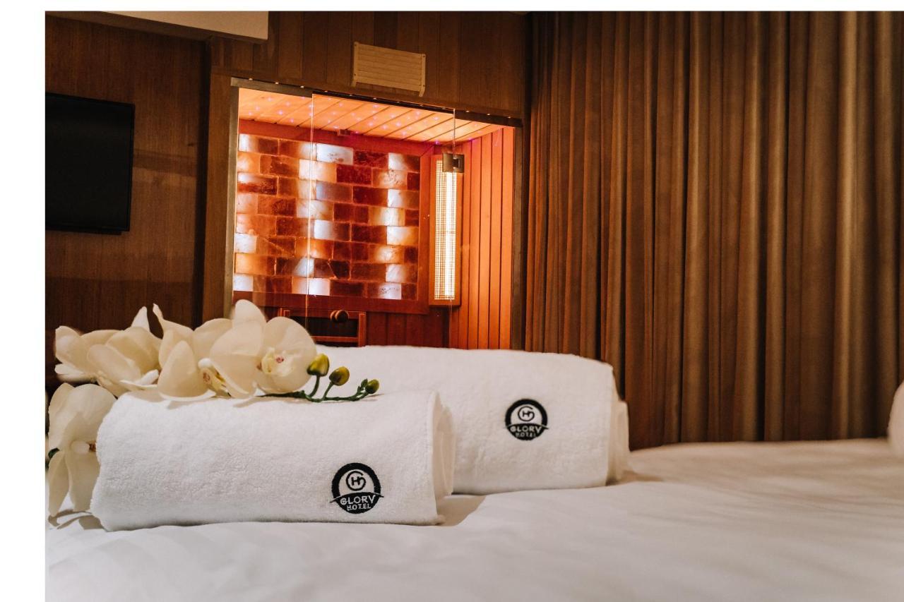 Hotel Glory オラデア エクステリア 写真